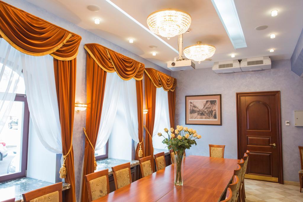 Garni Hotel มินสก์ ภายนอก รูปภาพ