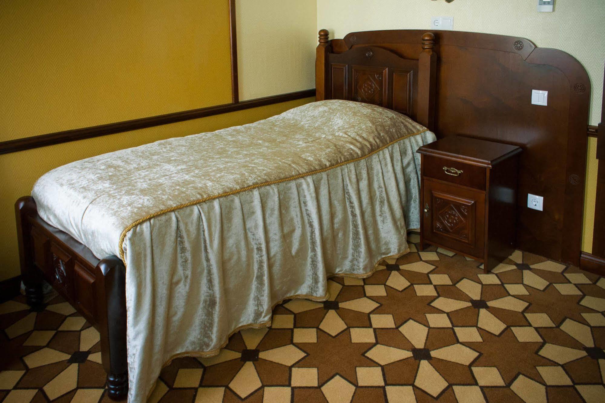 Garni Hotel มินสก์ ภายนอก รูปภาพ