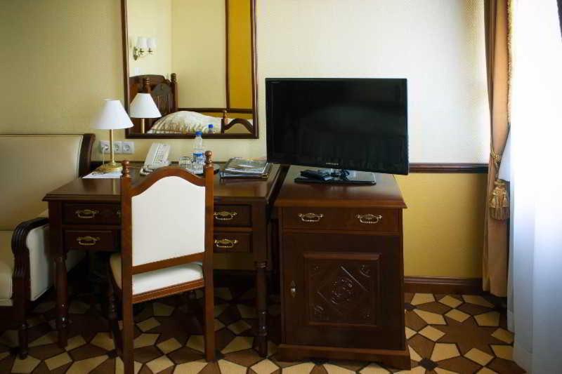 Garni Hotel มินสก์ ภายนอก รูปภาพ